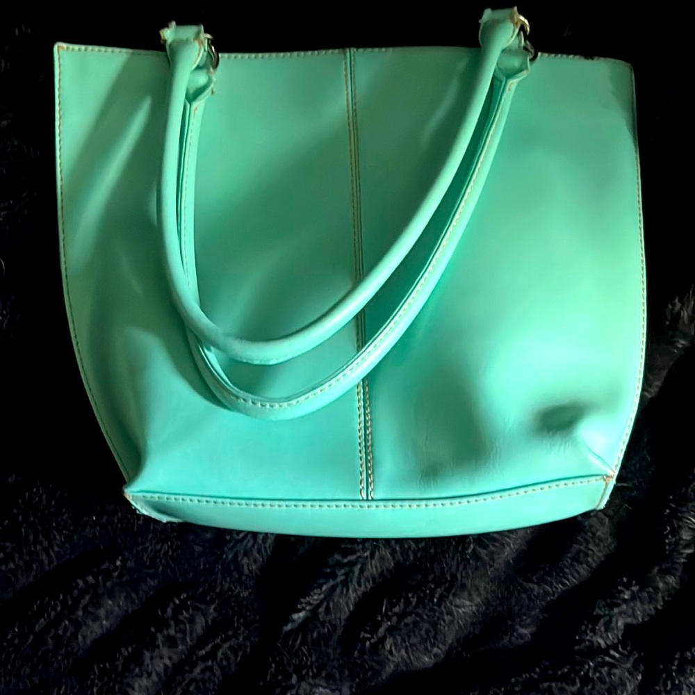 Wilson’s leather purse